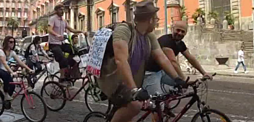 Napoli in bici